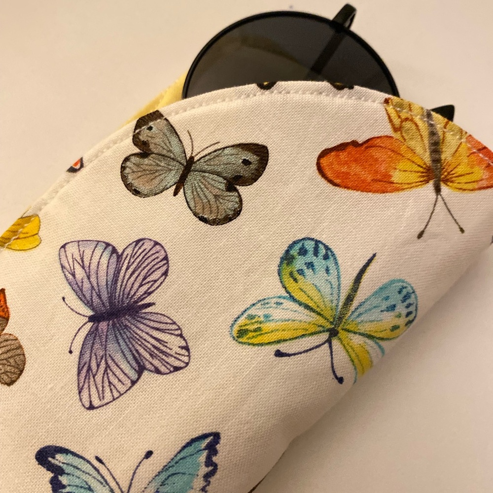 Butterfly Print Sunglasses Case